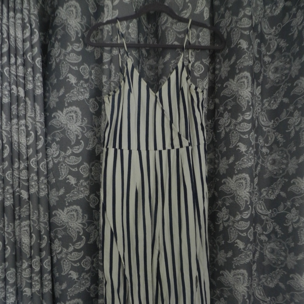 navy blue and white jumpsuit